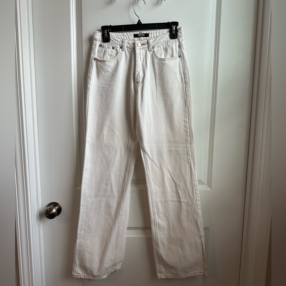 Miss Lola straight legged jeans in white, size small